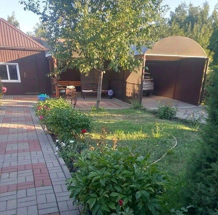 дом р-н Миллеровский г Миллерово туп Солнечный 13 фото 9