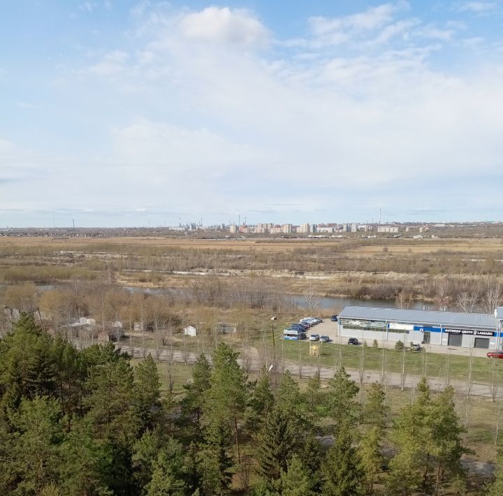 квартира г Омск р-н Кировский ул Рокоссовского 2 фото 4