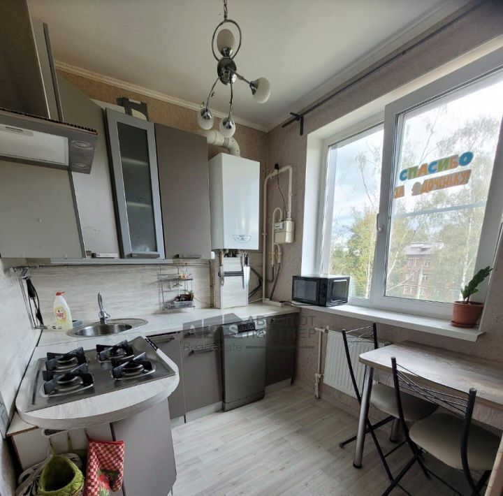 квартира г Великий Новгород мкр Кречевицы 200-й кв-л фото 1