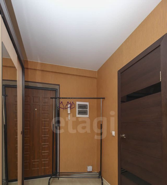 квартира г Омск р-н Кировский б-р М.М.Кузьмина 21 фото 18