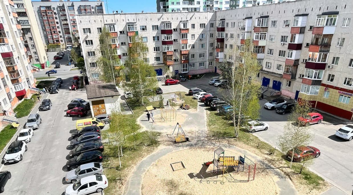 квартира г Сургут ул Профсоюзов 14/1 11Б фото 34