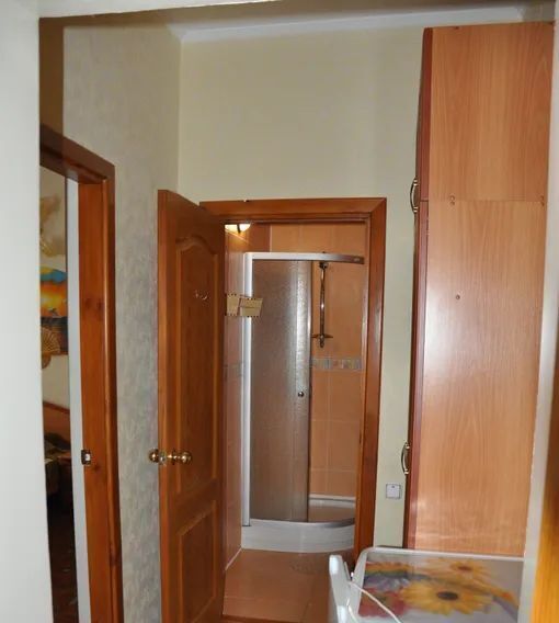 комната г Феодосия наб Черноморская 38и фото 6