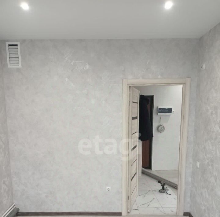 квартира г Волгоград р-н Тракторозаводский ул Тракторостроителей 27/3 фото 2