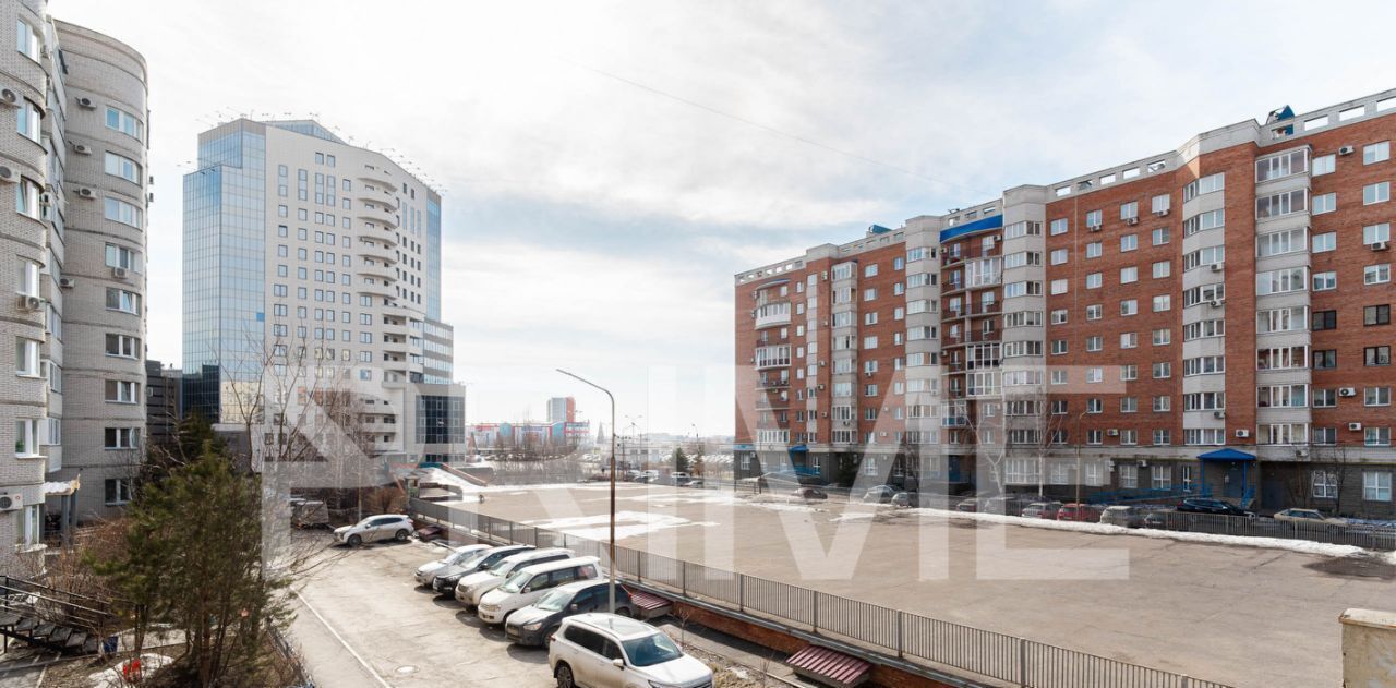 квартира г Омск р-н Кировский ул 70 лет Октября 15 фото 20