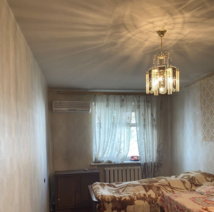 квартира г Саратов р-н Кировский ул им Разина С.Т. 93 фото 1