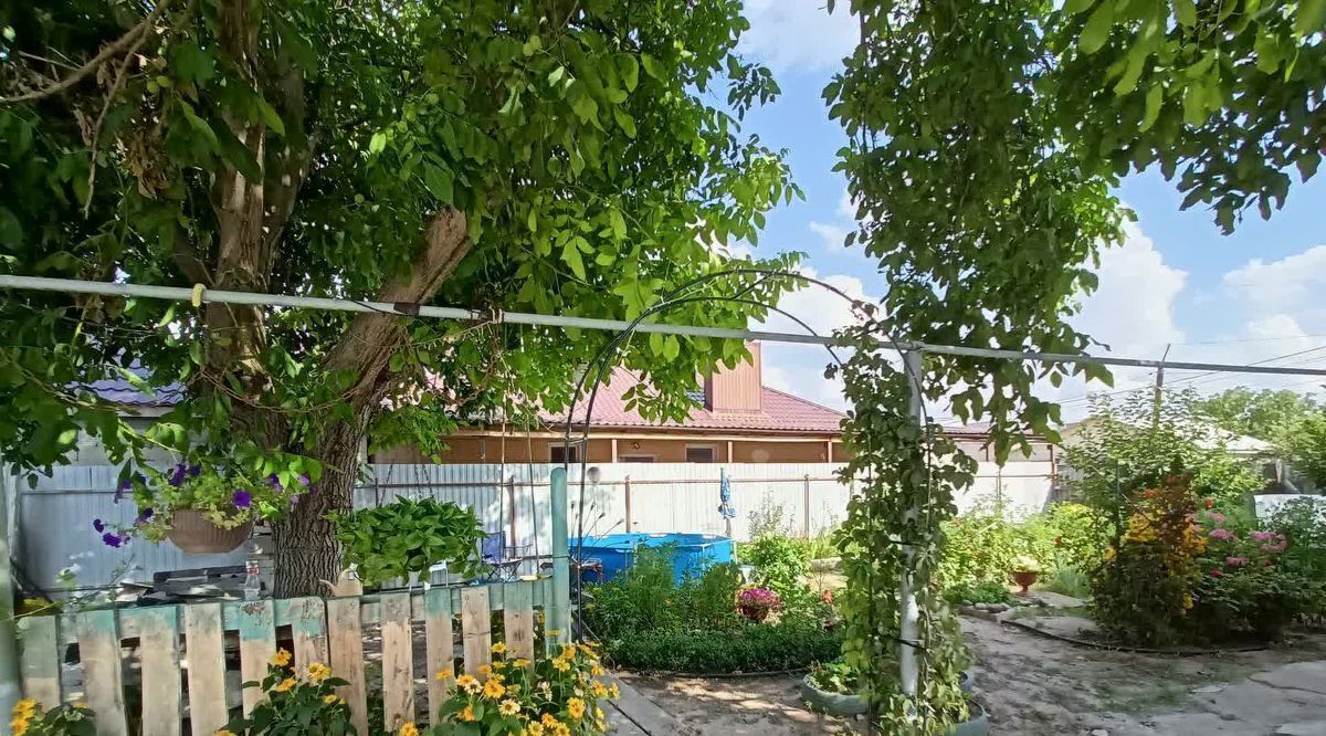 дом г Волгоград р-н Кировский ул Репродукторная 34 фото 7
