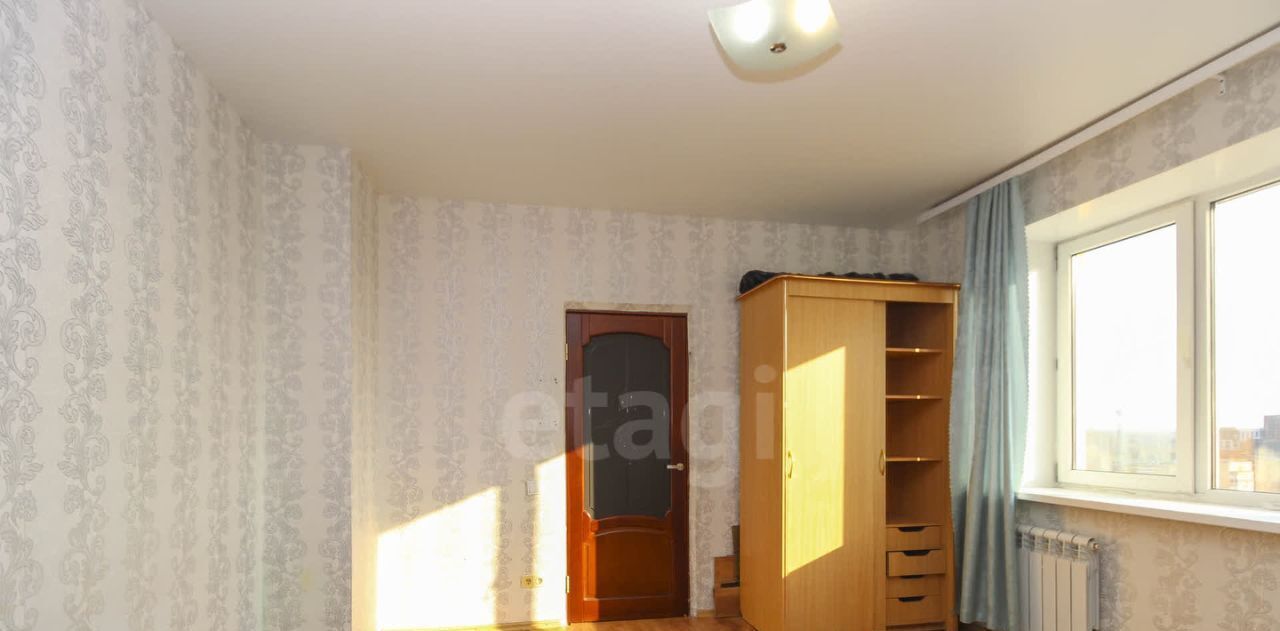 квартира г Омск р-н Кировский ул Дианова 25 фото 9