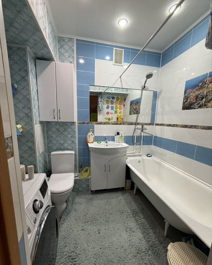 квартира г Тольятти р-н Автозаводский ул Революционная 11б фото 3