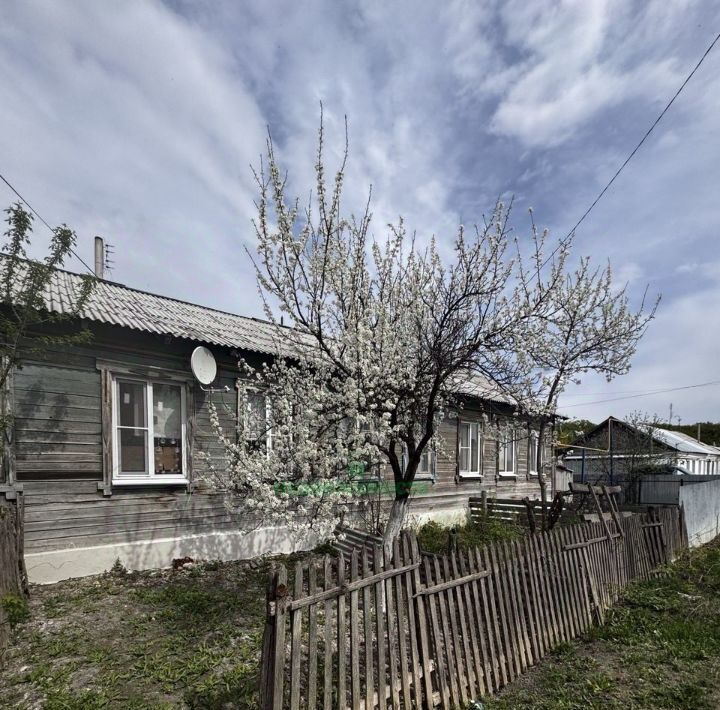 квартира г Вольск ул Чапаева 52 фото 1