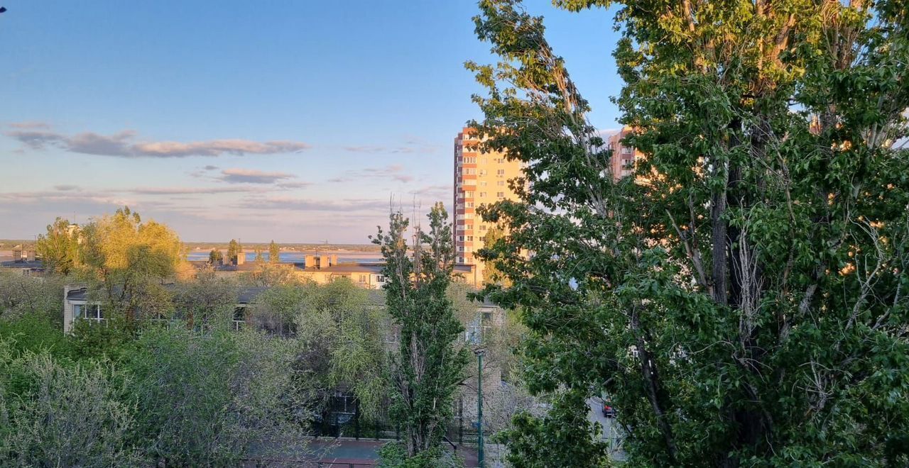 квартира г Волгоград р-н Ворошиловский ул им. Циолковского 3а фото 11