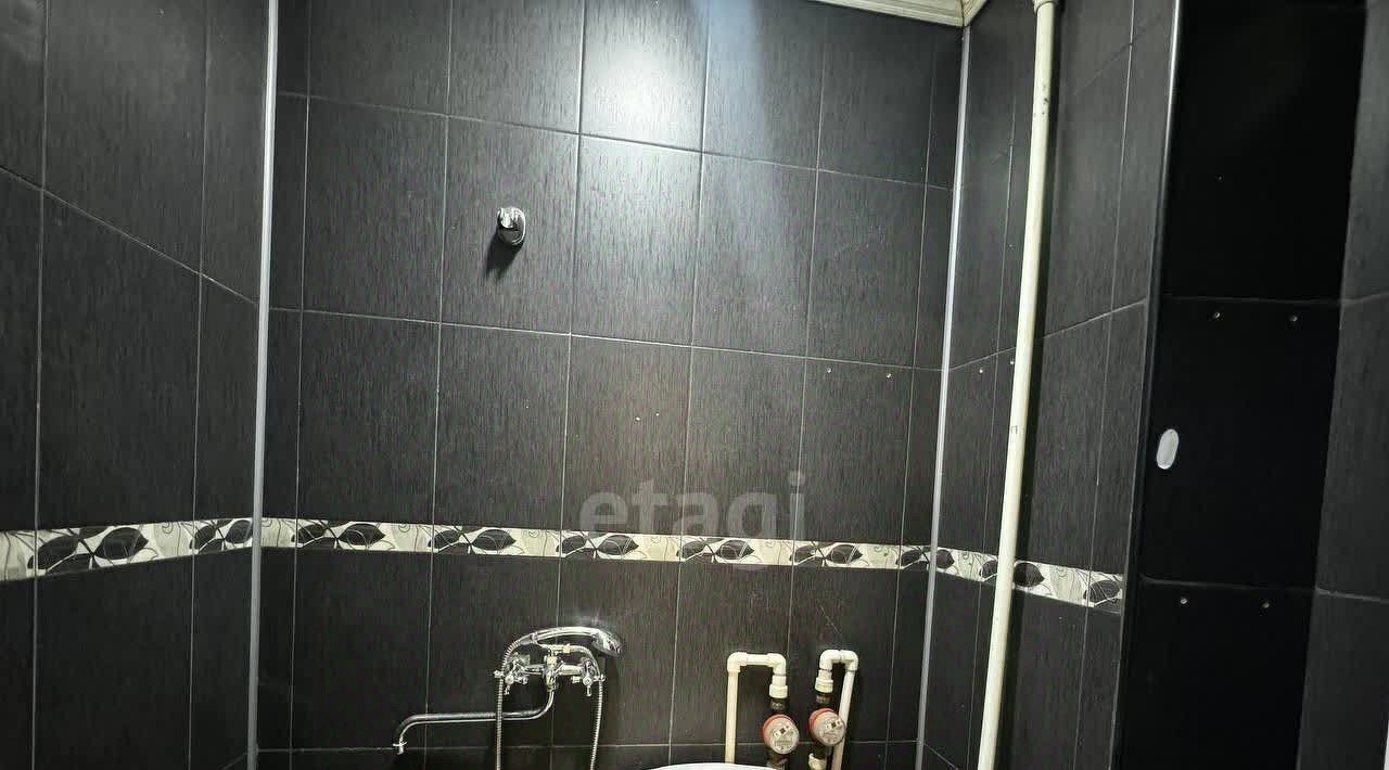 квартира г Черкесск ул Гутякулова 9 фото 11