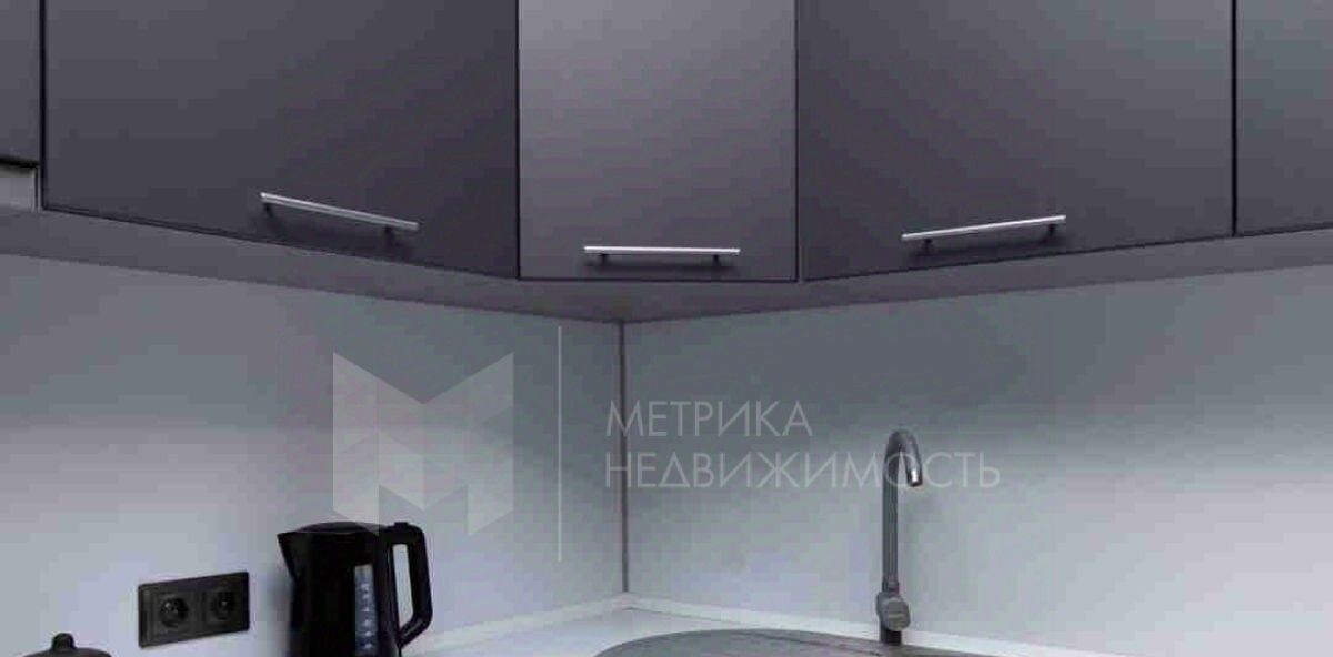 квартира г Тюмень р-н Центральный ул Мельникайте 32 фото 4