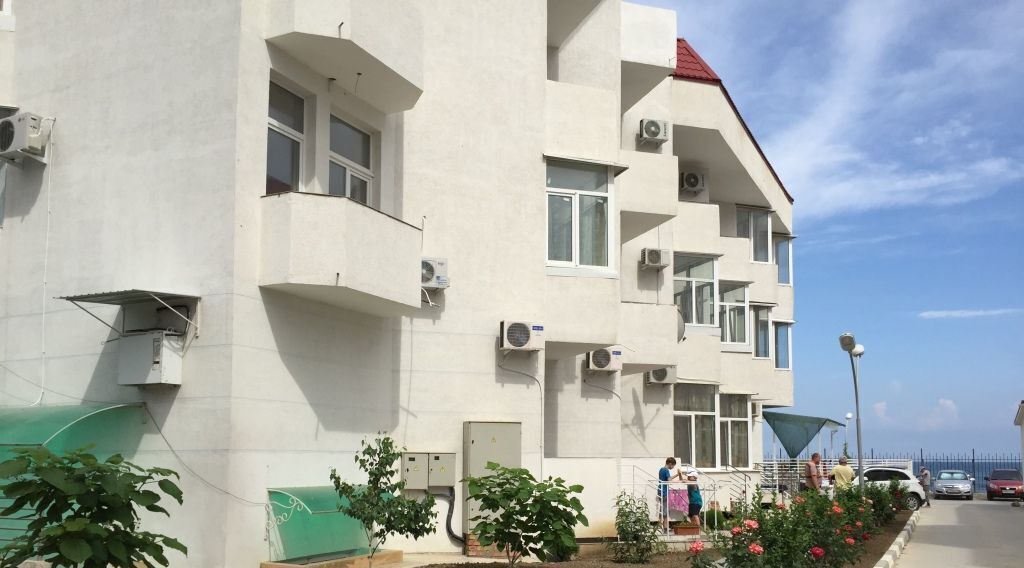 комната г Феодосия наб Черноморская 1г фото 2