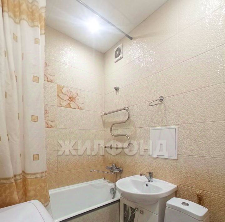 квартира г Новосибирск Заельцовская ул Падунская 10 фото 6