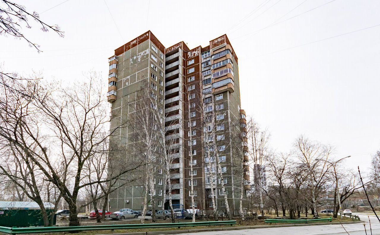 квартира г Екатеринбург р-н Кировский ул. Новгородцевой, 3Б фото 1