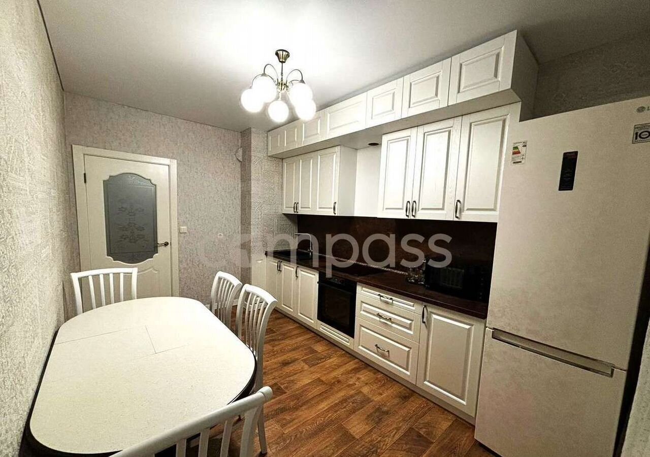 квартира г Тюмень р-н Центральный ул Газовиков 33 фото 8