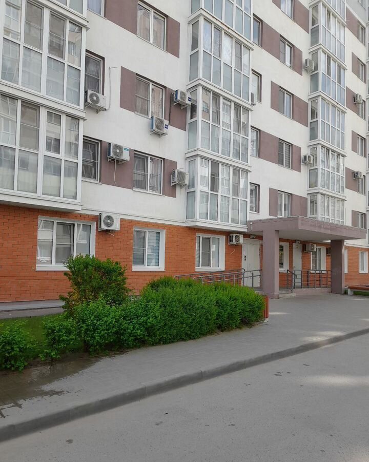 квартира г Волгоград р-н Кировский ул им. Гаря Хохолова 13 фото 12