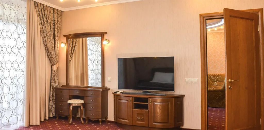 комната г Алушта ул Набережная 24г фото 4