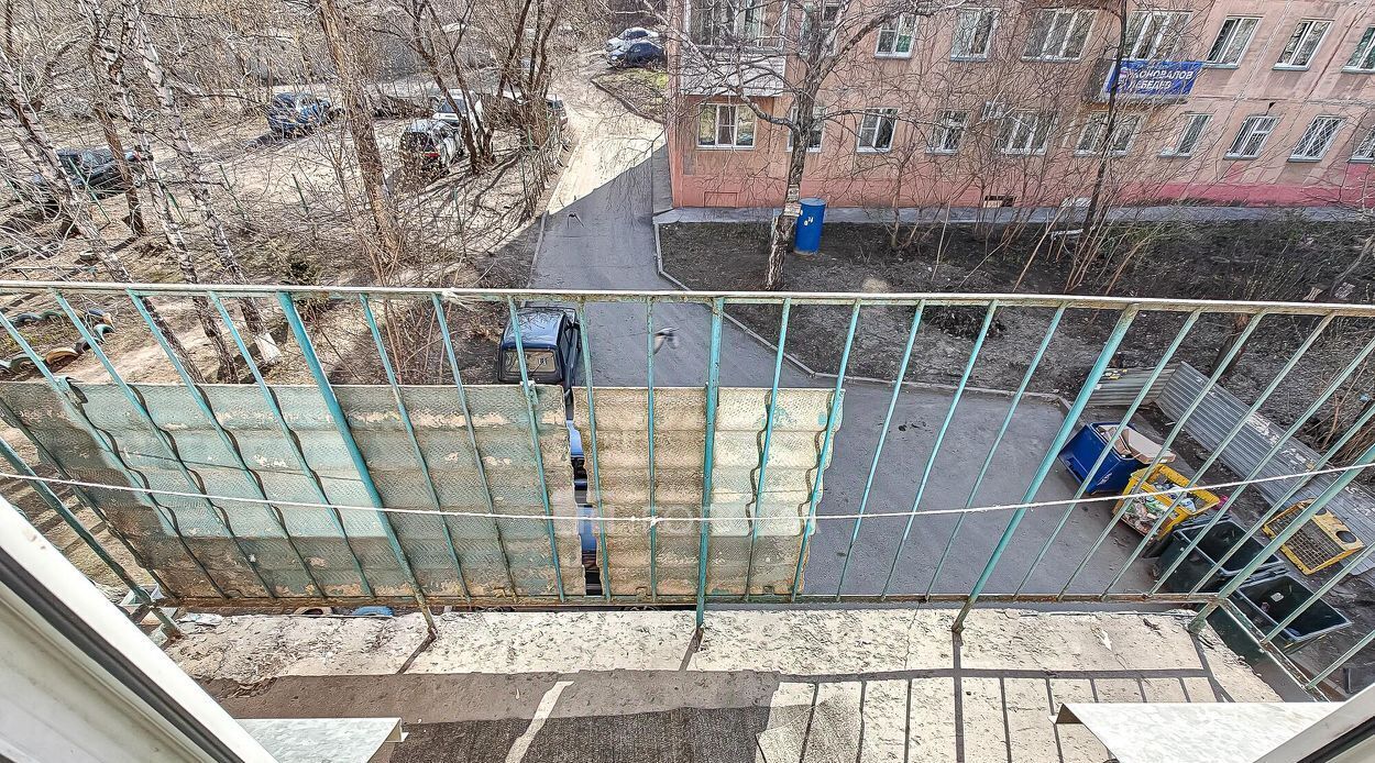 квартира г Новосибирск Золотая Нива ул Есенина 31 фото 8