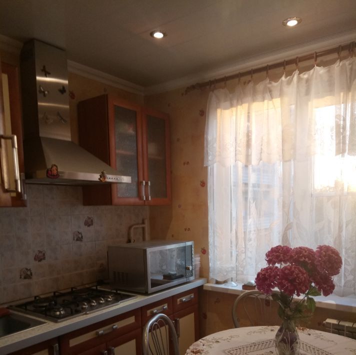 комната г Волгоград мкр Ангарский р-н Дзержинский ул им. Тургенева 2 фото 1
