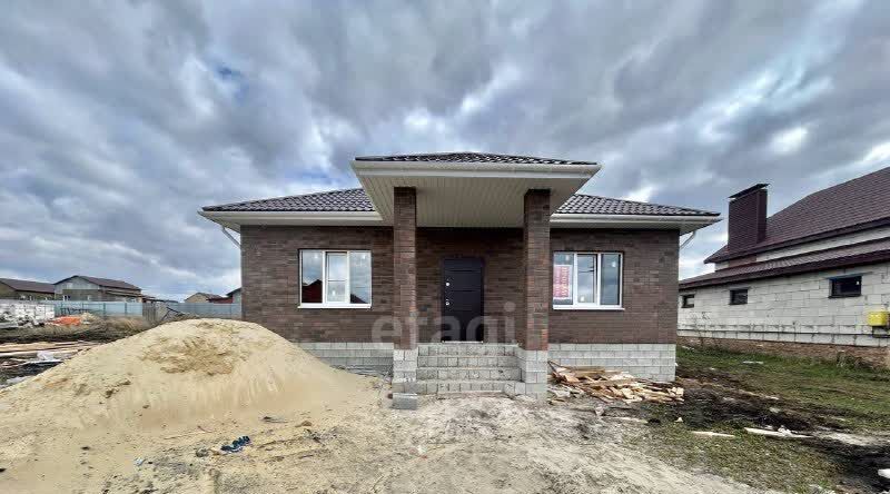 дом р-н Яковлевский г Строитель ул Добрунова 8 фото 1