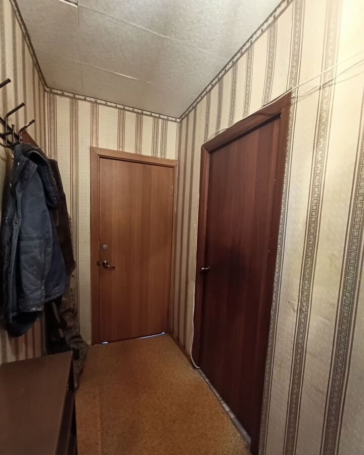 комната г Тольятти р-н Автозаводский 2 квартал ул Революционная 10 фото 4