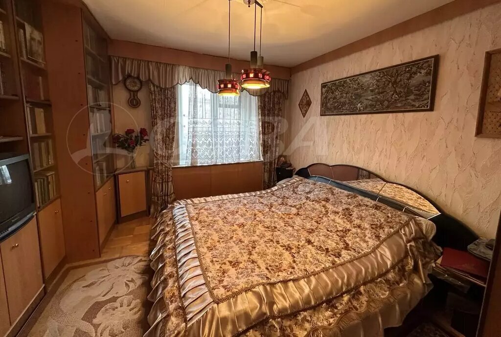 квартира г Тюмень ул Мельникайте 46 фото 12