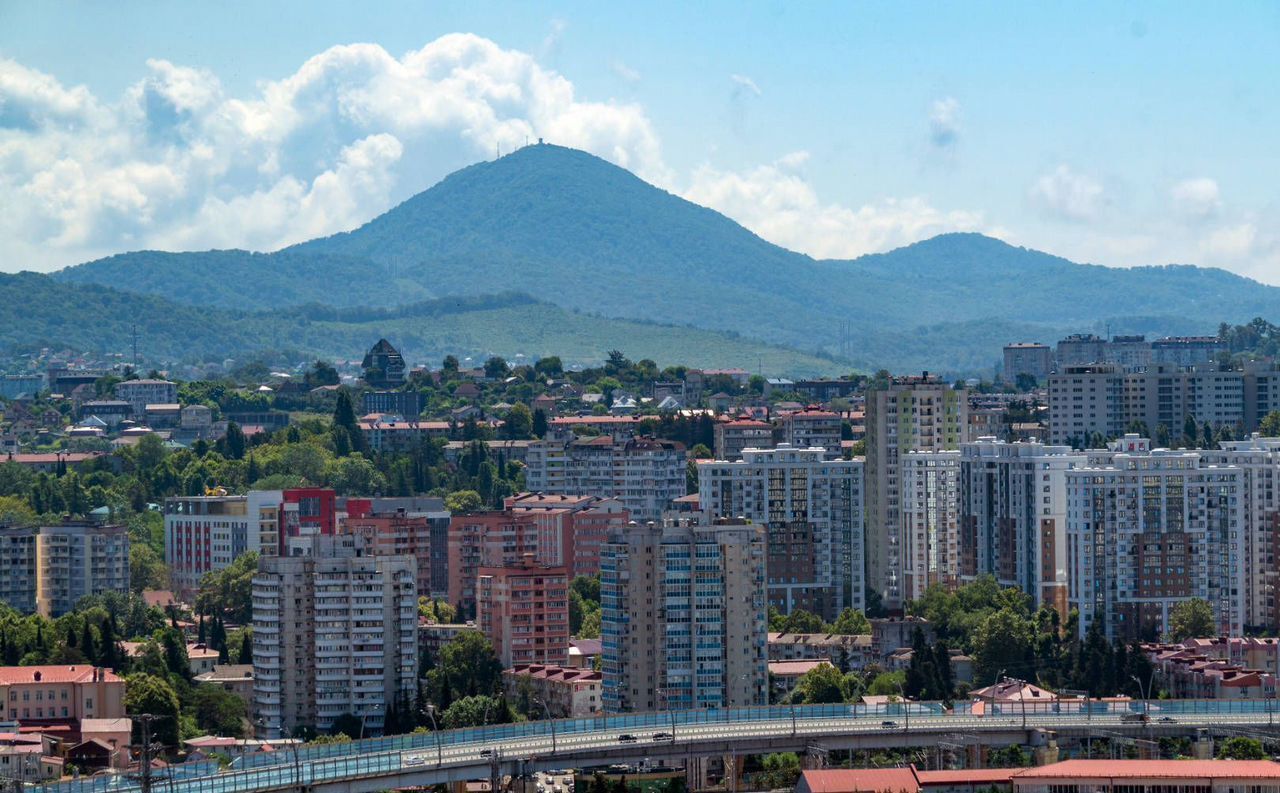 квартира г Сочи р-н Центральный ул Цюрупы 13д фото 8