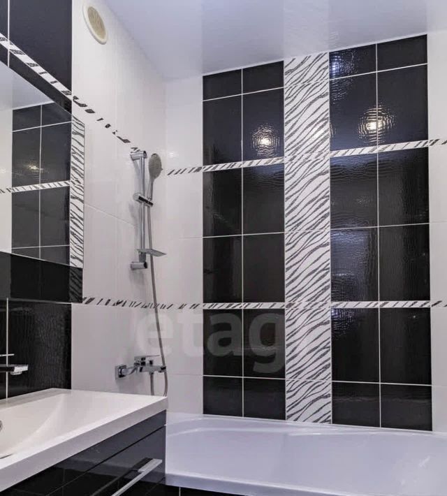 квартира г Тюмень р-н Центральный ул Мельникайте 36к/2 фото 34