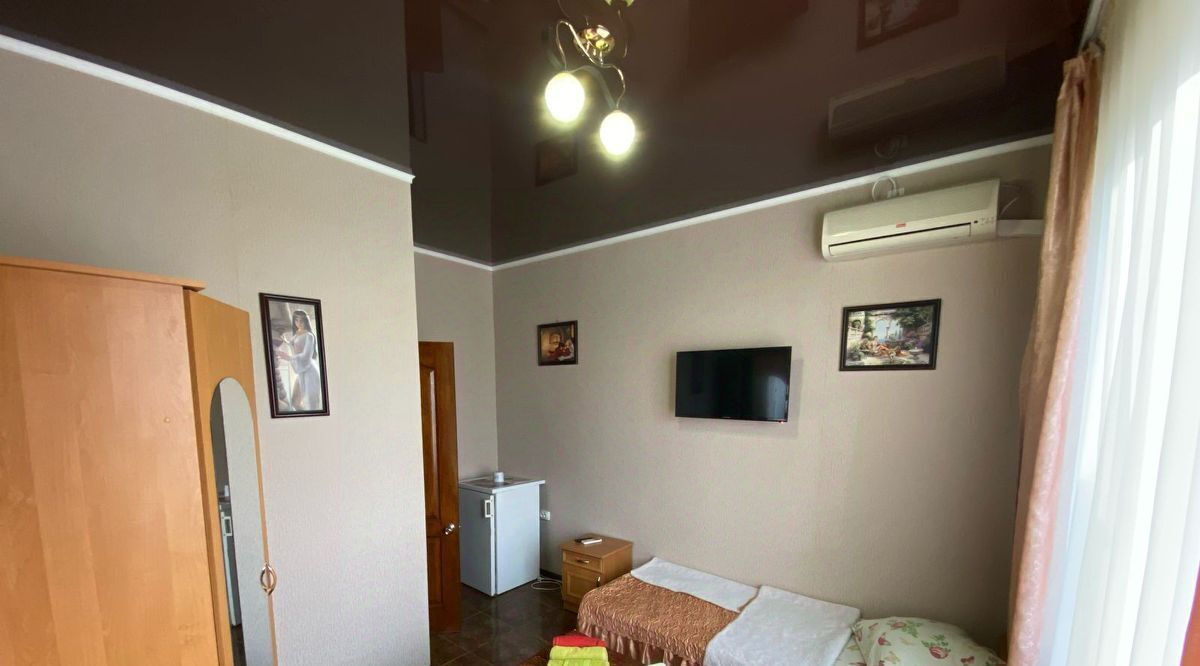 комната г Судак ул Учителей 34 фото 11