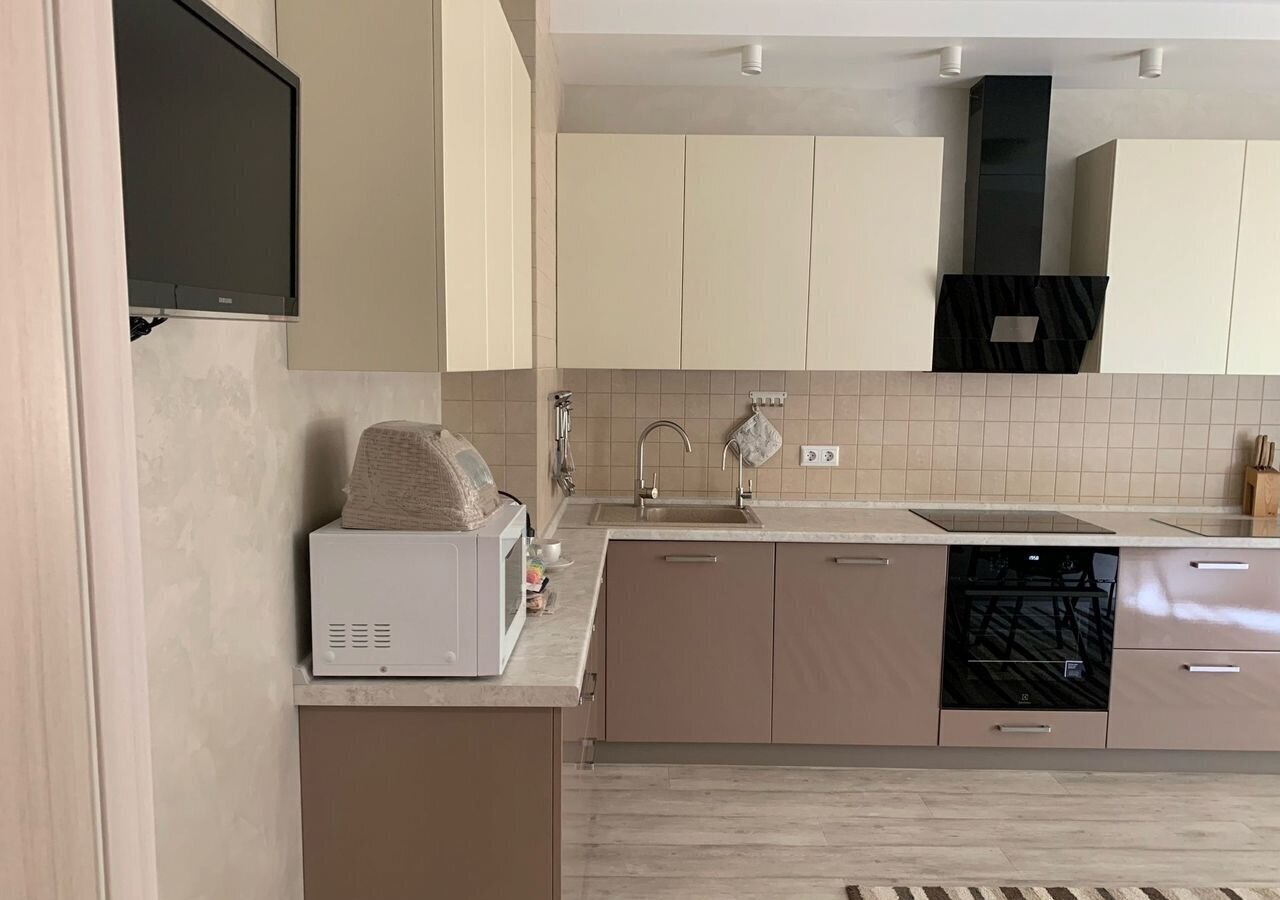 квартира г Саратов р-н Фрунзенский ул Большая Казачья 113/38 фото 3
