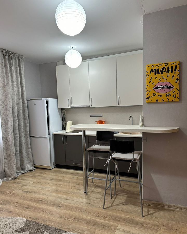 квартира г Челябинск р-н Курчатовский ул Александра Шмакова 26 фото 2