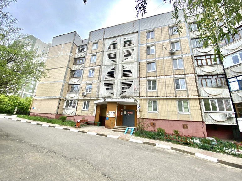 квартира г Белгород Западный ул 60 лет Октября 14 фото 16