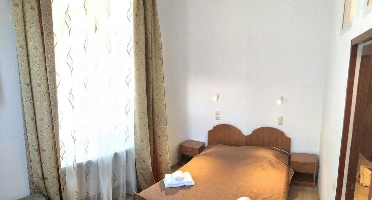 комната г Ялта пгт Кореиз ш Алупкинское 15а фото 1
