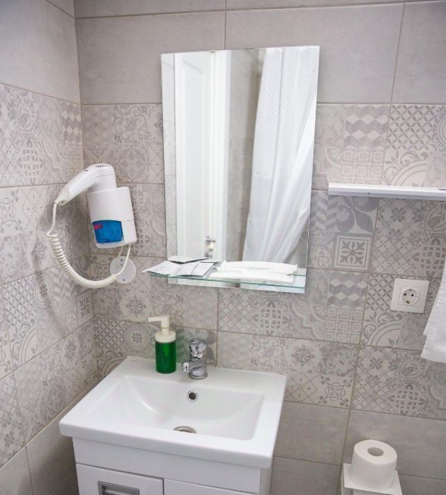 комната г Салехард ул Канева 11 фото 11