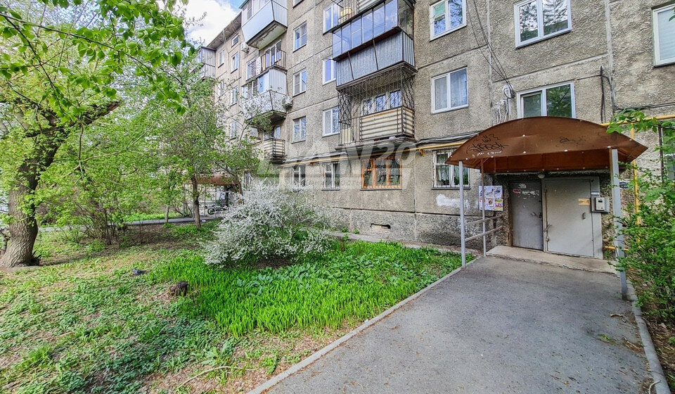 квартира г Челябинск ул Труда 165 фото 16