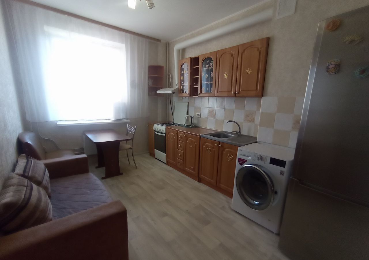 квартира г Батайск ул Коммунистическая 197ак/1 фото 2