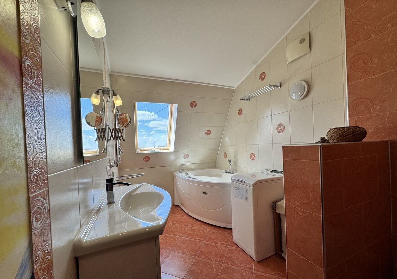 квартира г Астрахань р-н Кировский ул Бабушкина 25 фото 12