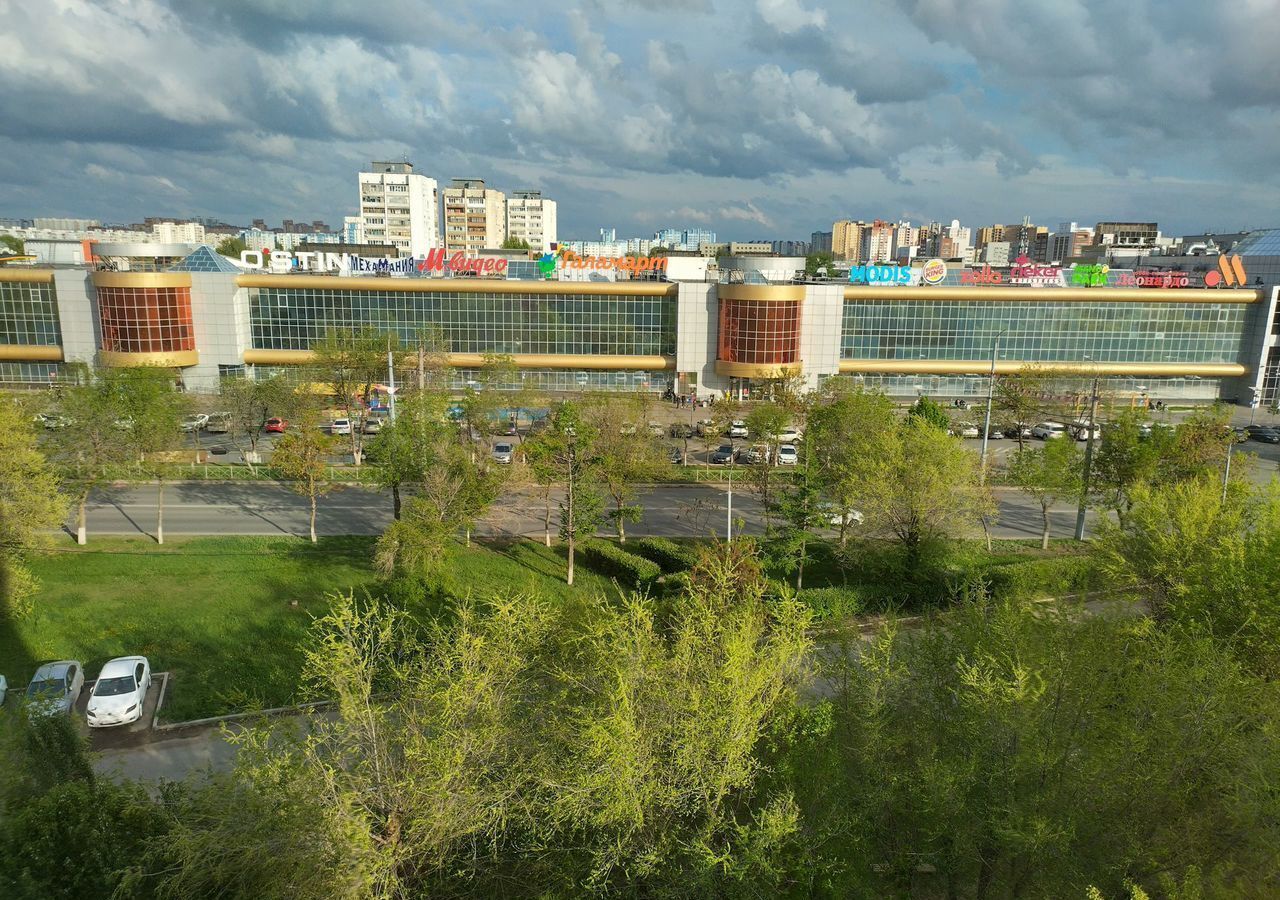 квартира г Оренбург р-н Дзержинский пр-кт Дзержинского 22 фото 1