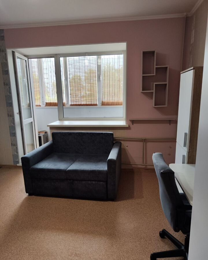 квартира г Тольятти р-н Автозаводский ул Фрунзе 8в фото 3