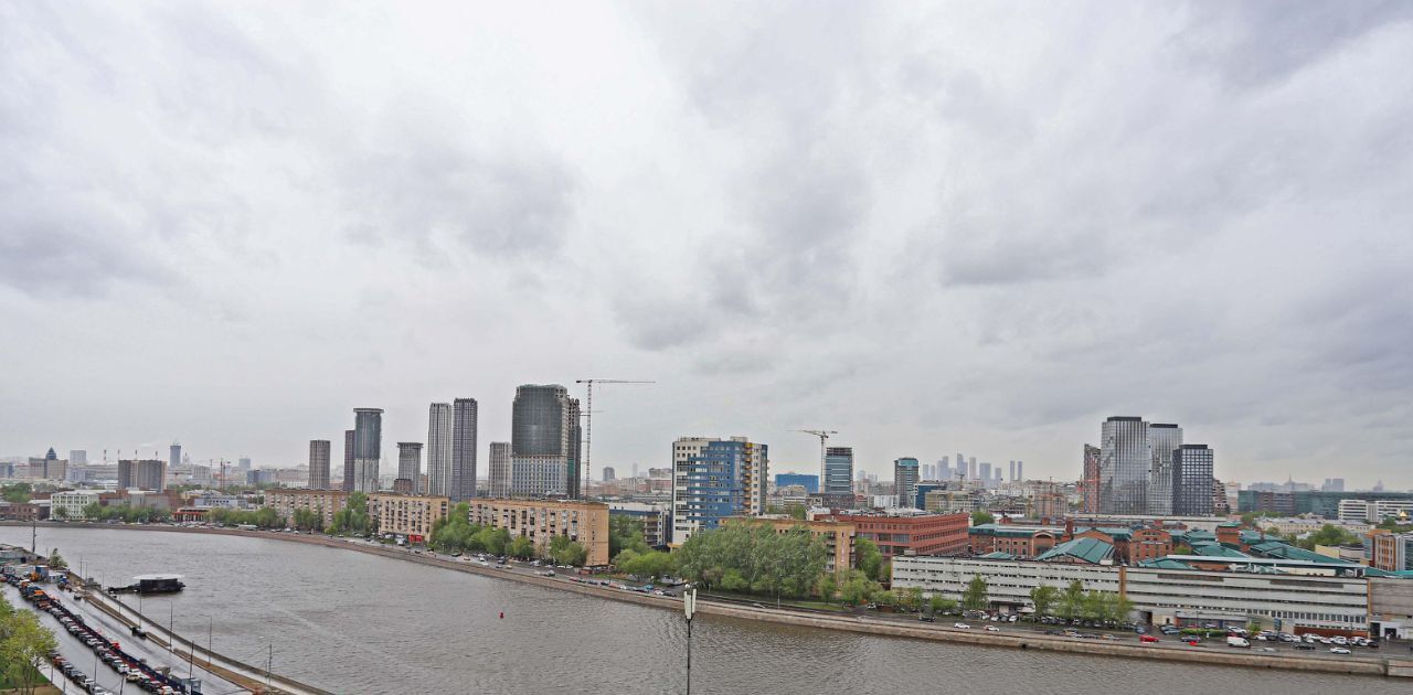 квартира г Москва метро Пролетарская наб Крутицкая 19 фото 25