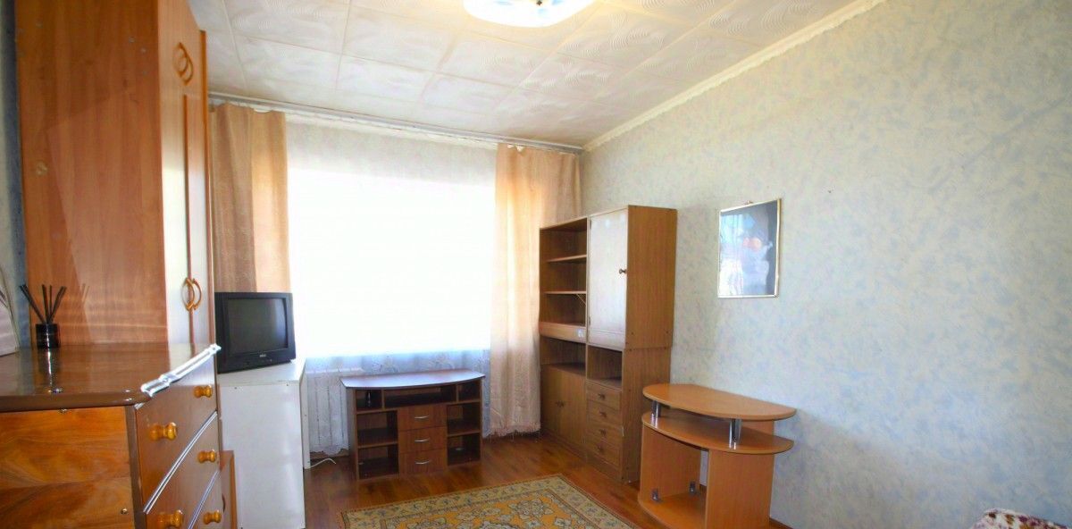 комната г Омск р-н Октябрьский ул 1-я Железнодорожная 18 фото 1