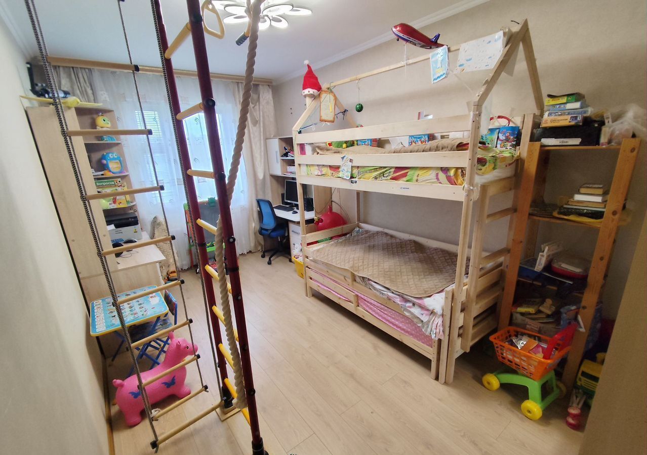 квартира г Набережные Челны р-н Центральный ул Шамиля Усманова 57 фото 8