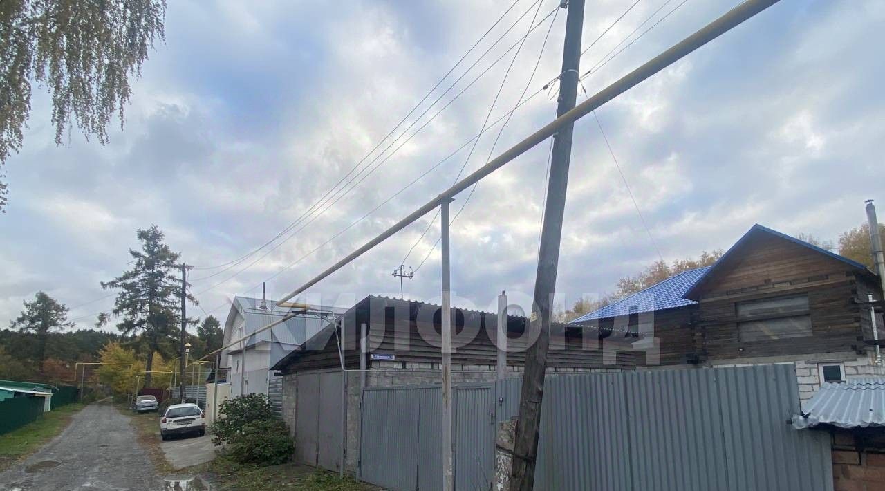 дом г Новосибирск Студенческая ул Лужниковская фото 4