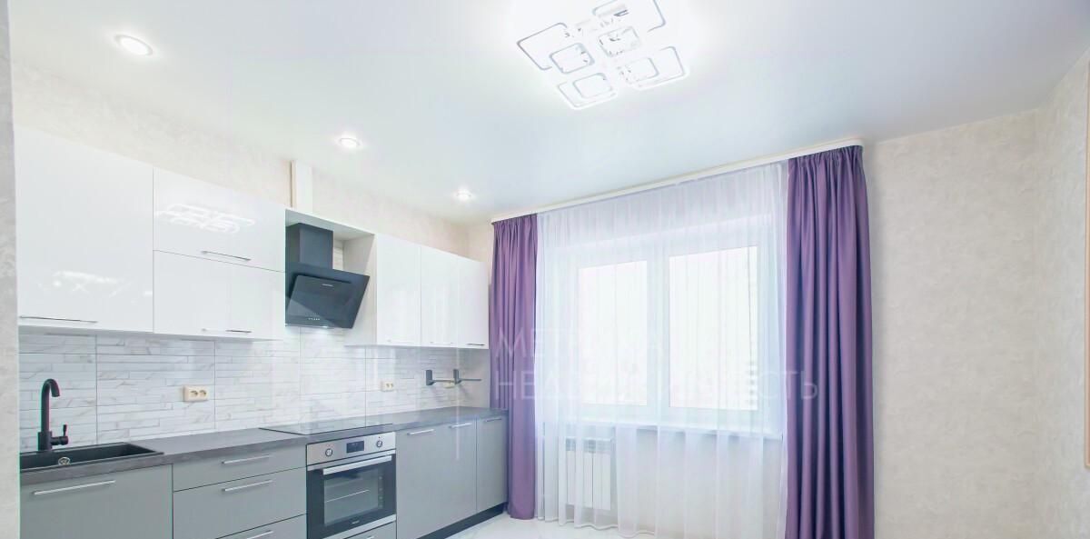 квартира г Тюмень р-н Центральный ул Мельникайте 36к/2 фото 11