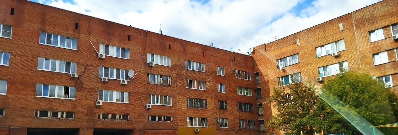 квартира г Тольятти р-н Центральный ул Баныкина 70 фото 1