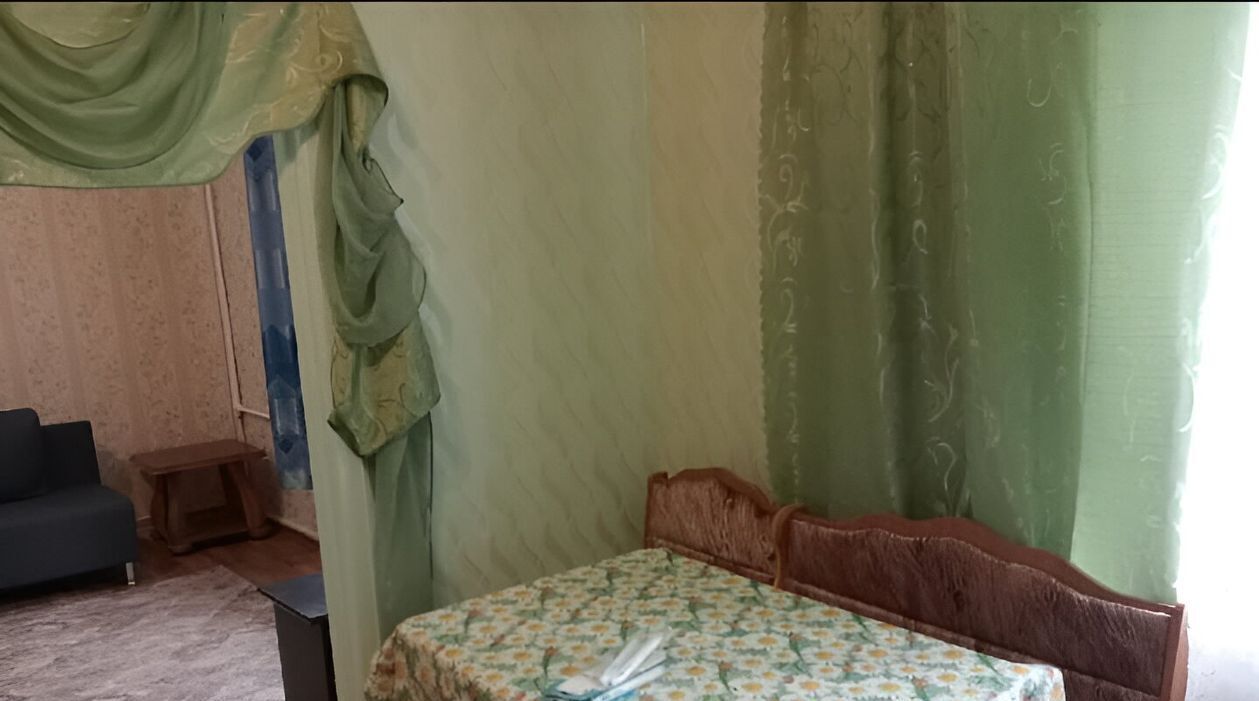 комната г Саратов р-н Октябрьский ул Дома 8 Марта 4 фото 5