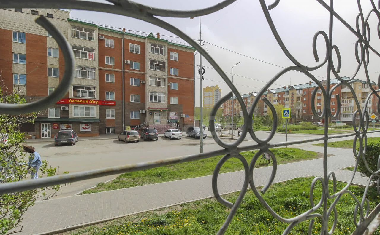 квартира г Омск р-н Кировский б-р Зеленый 10/2 6-й мкр-н фото 22