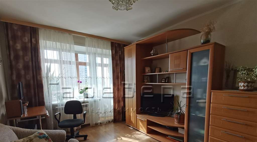 квартира г Красноярск р-н Советский ул Аэровокзальная 8з фото 3