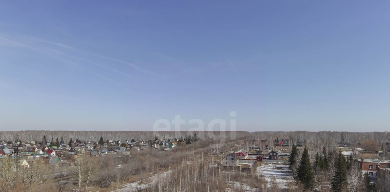 квартира г Омск мкр Крутая Горка р-н Октябрьский ул В.А.Силина 11 фото 18